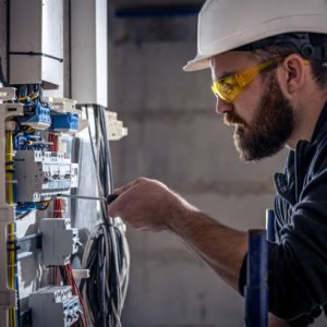 TECNICO MANUTENTORE APPARATI ELETTRONICI E AUTOMAZIONE