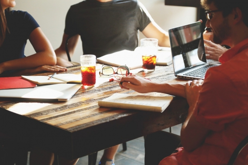 Foto Generazione Z e lavoro: priorità ai valori dell’azienda Foto Generazione Z e lavoro: priorità ai valori dell’azienda